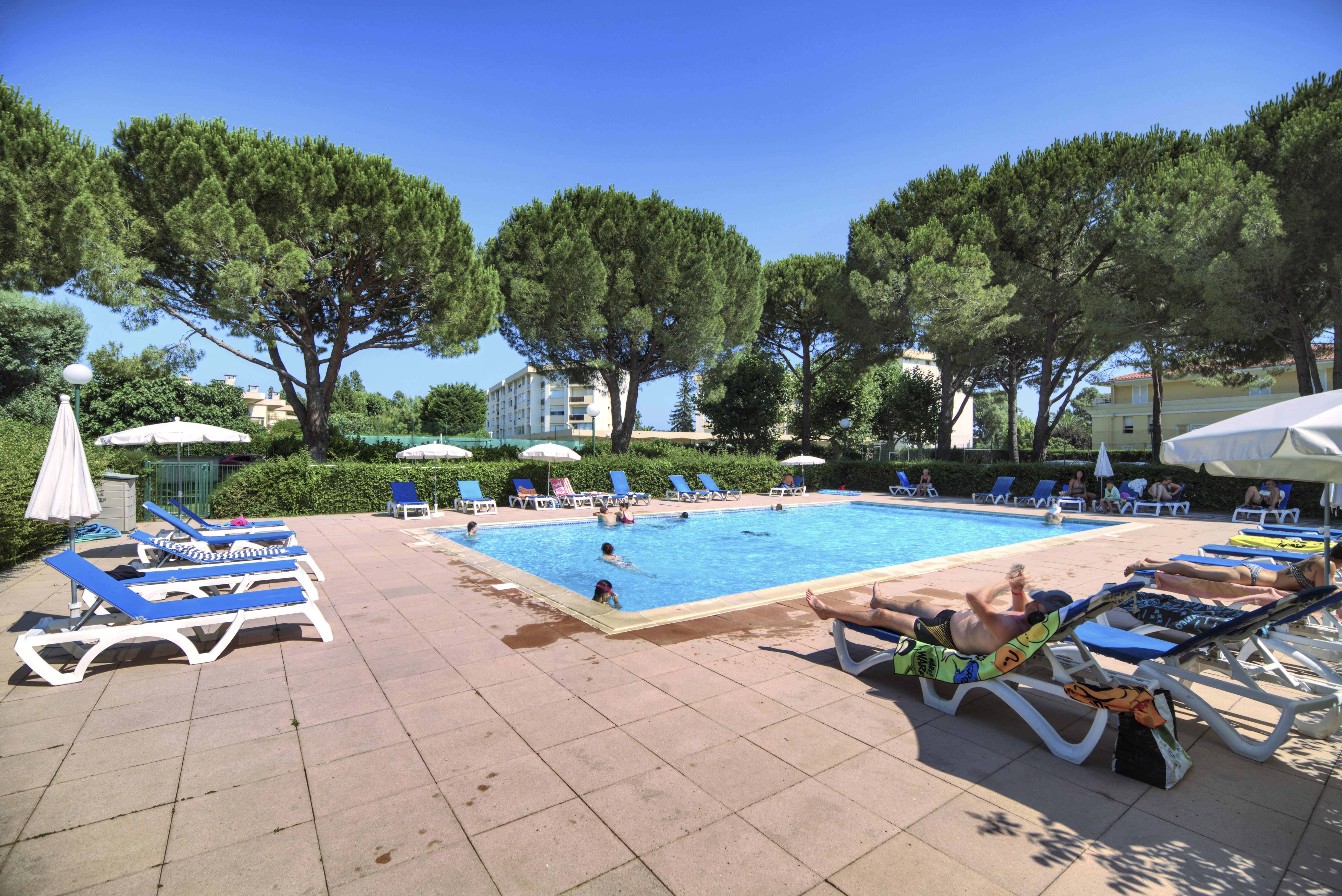 Residence Pierre & Vacances Les Jardins Ombrages Мандельё-ла-Напуль Экстерьер фото