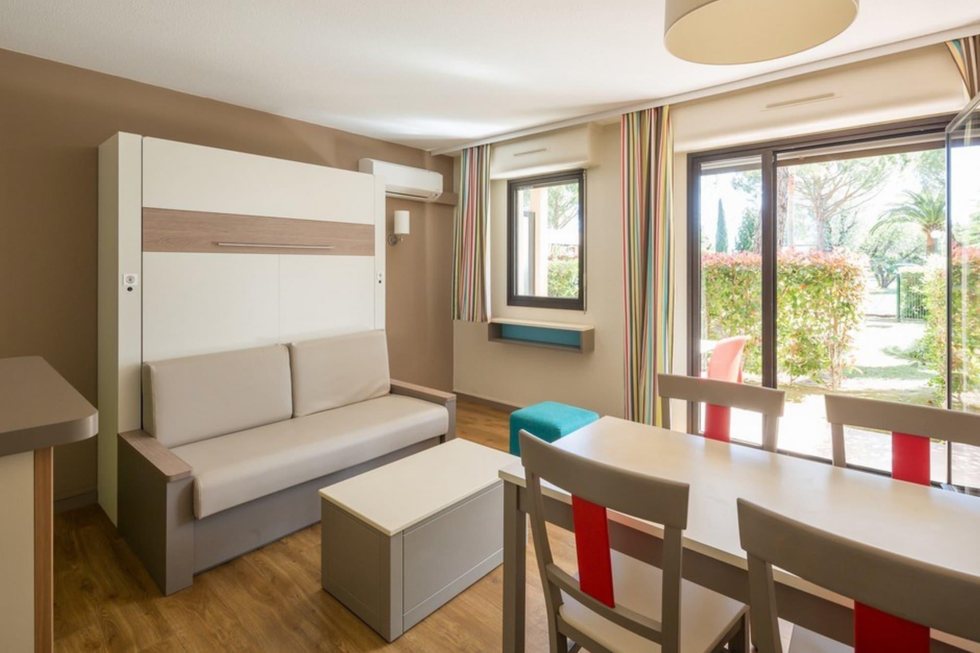 Residence Pierre & Vacances Les Jardins Ombrages Мандельё-ла-Напуль Экстерьер фото