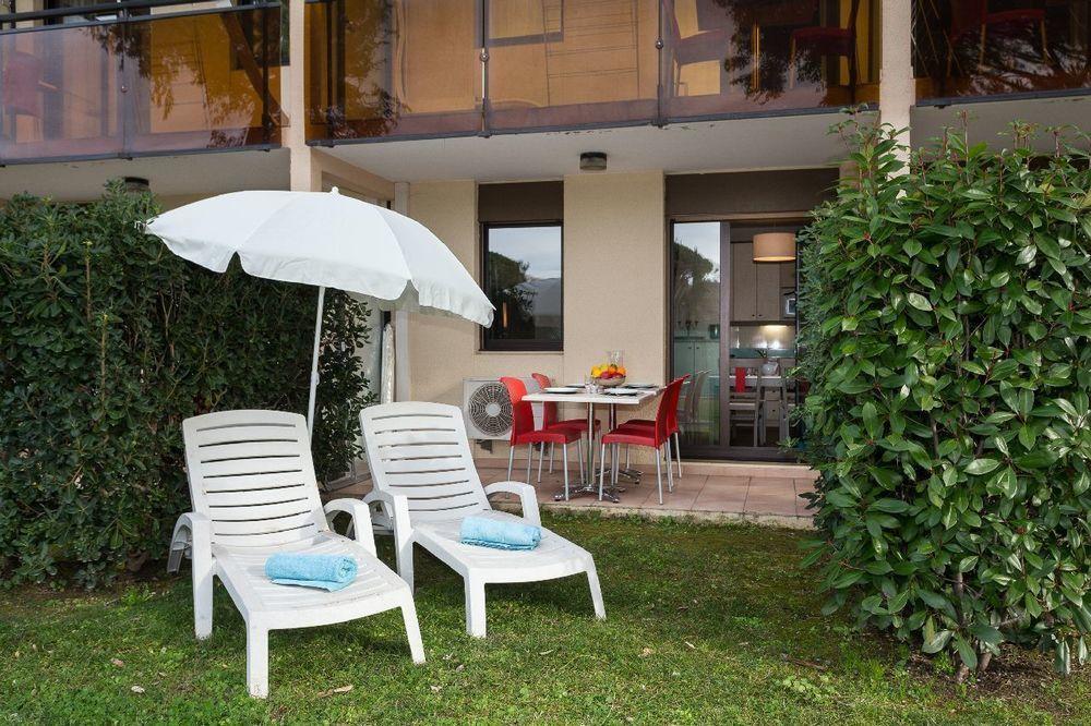 Residence Pierre & Vacances Les Jardins Ombrages Мандельё-ла-Напуль Экстерьер фото