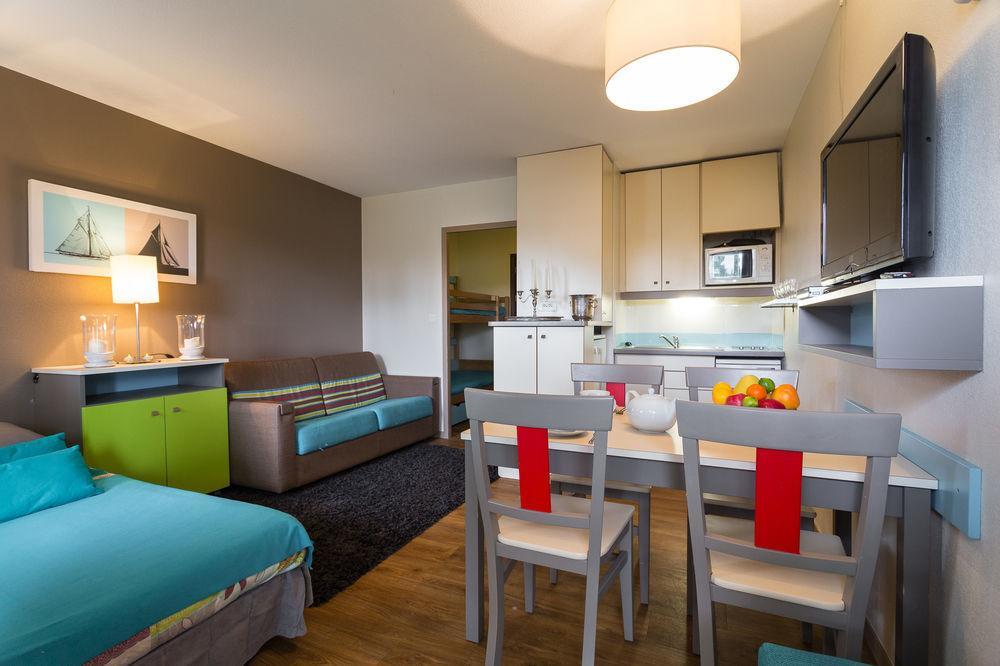 Residence Pierre & Vacances Les Jardins Ombrages Мандельё-ла-Напуль Экстерьер фото