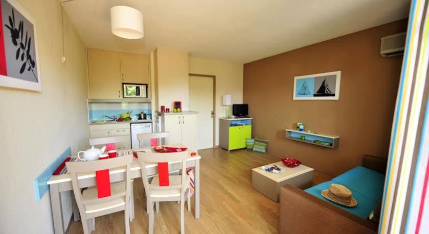 Residence Pierre & Vacances Les Jardins Ombrages Мандельё-ла-Напуль Экстерьер фото
