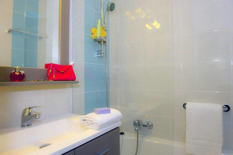 Residence Pierre & Vacances Les Jardins Ombrages Мандельё-ла-Напуль Экстерьер фото