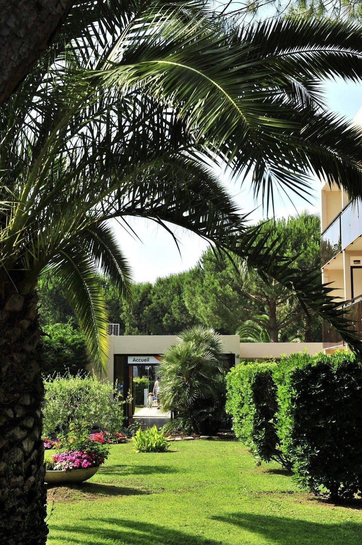 Residence Pierre & Vacances Les Jardins Ombrages Мандельё-ла-Напуль Экстерьер фото